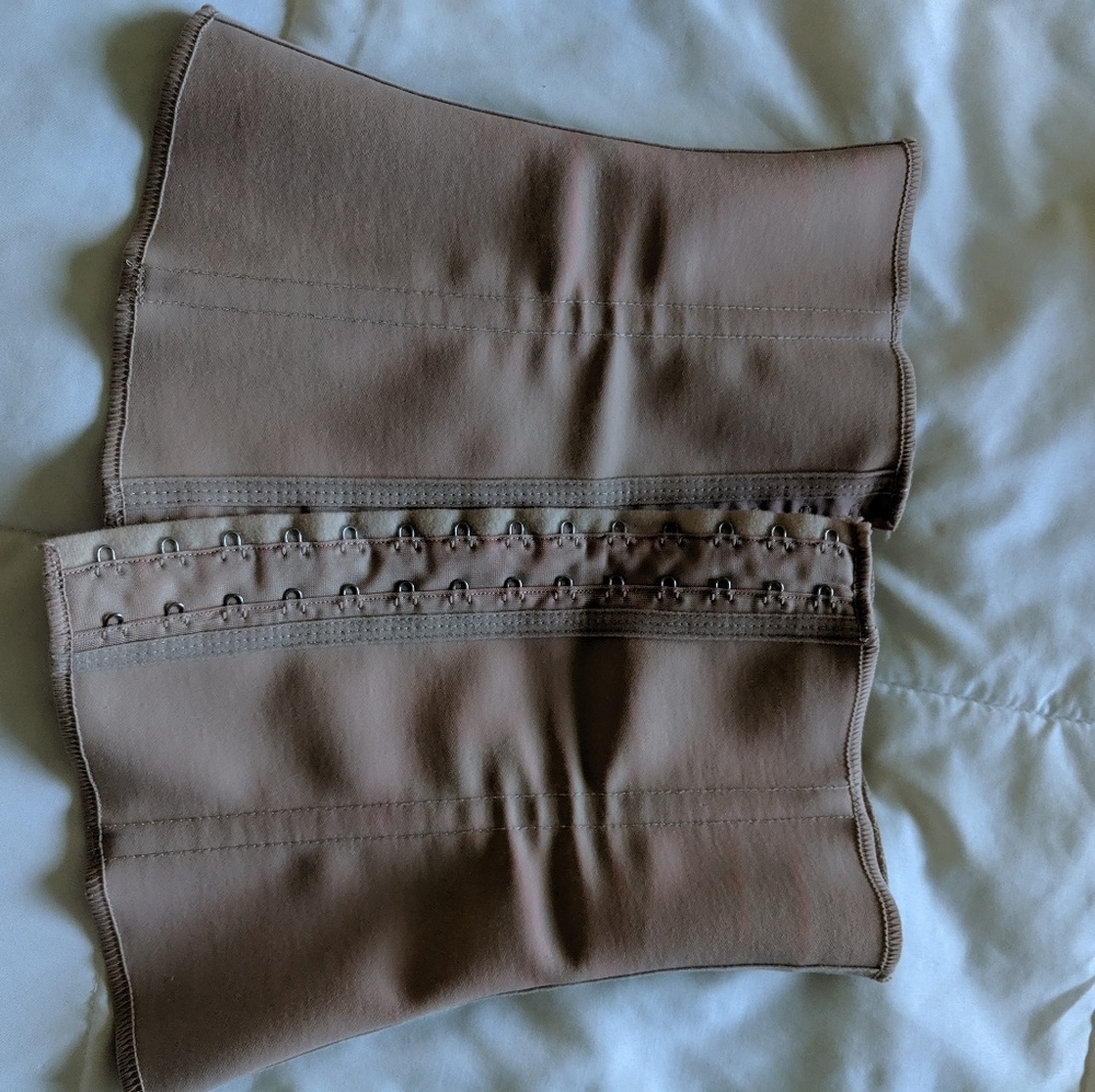 Squeem girdle/waist trainer/postpartum belt